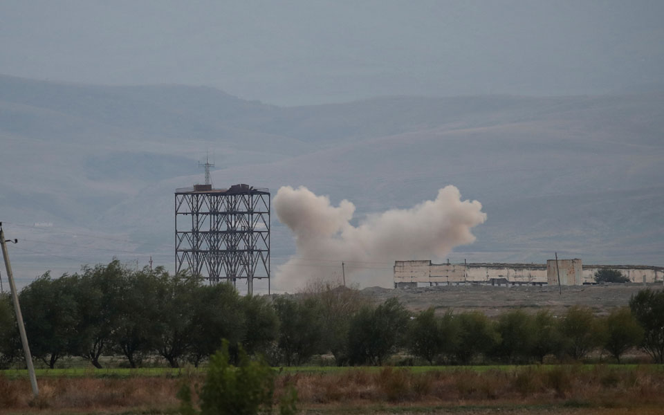 ναγκόρνο-καραμπάχ-περίπου-30-πύραυλο-561108310