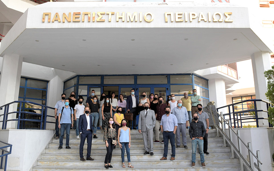 το-μέλλον-μετασχηματίζεται-με-ενέργ-561129235