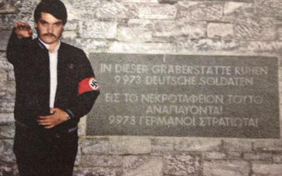 Άφαντος παραμένει ο Χρήστος Παππάς – Η σχέση του με τον ναζισμό (βίντεο «Κ»)-1