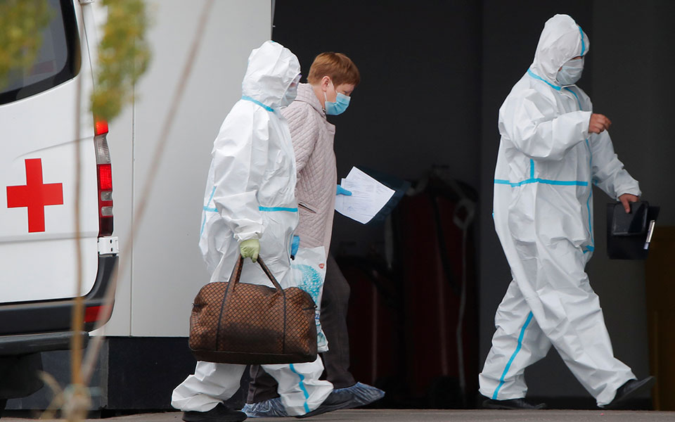 ρωσία-σταθερά-υψηλά-τα-κρούσματα-σε-561108739