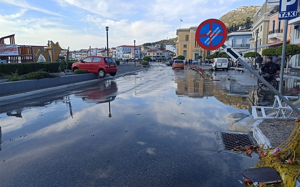 Η Σάμος μετρά τις πληγές της – Τραγωδία με δύο νεκρούς μαθητές-2