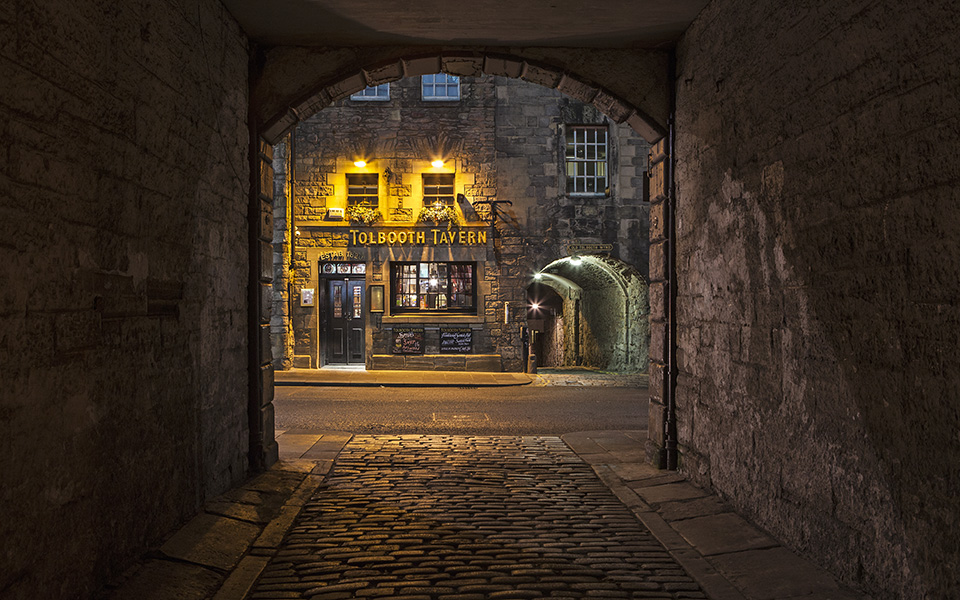 κλειστά-εστιατόρια-και-παμπ-για-16-μέρες-561108052