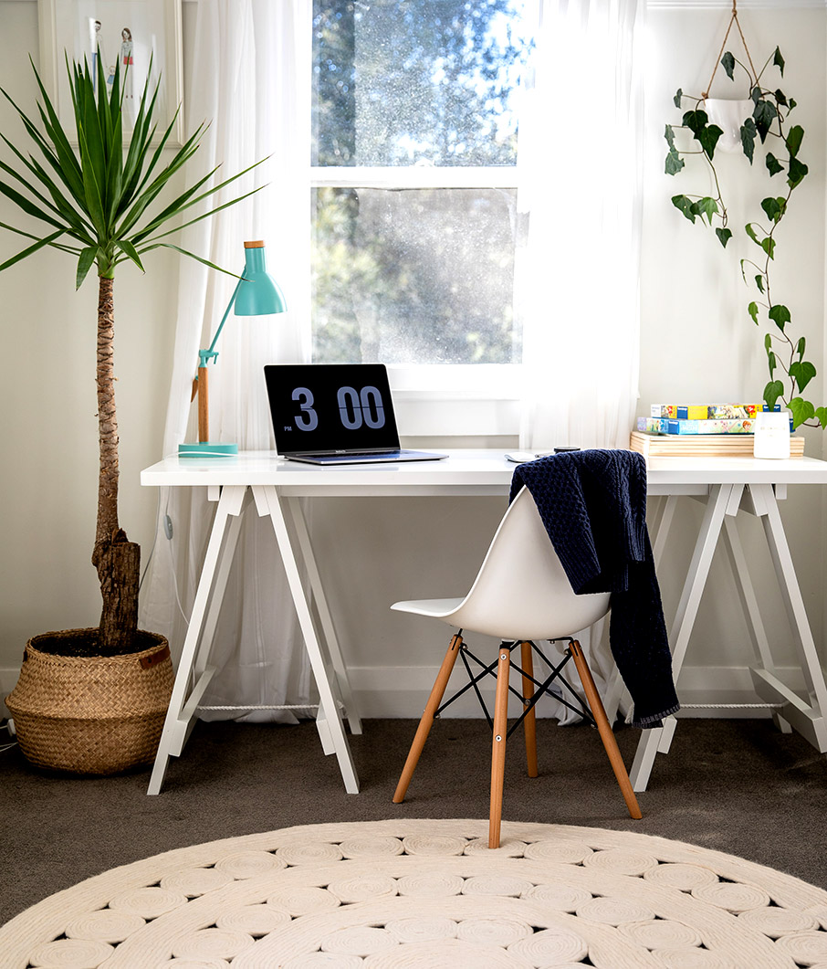 Ιδέες για ένα εντυπωσιακό γραφείο στο σαλόνι-2