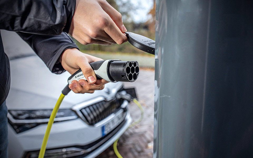 η-επανάσταση-μπορεί-να-περιμένει-561113566