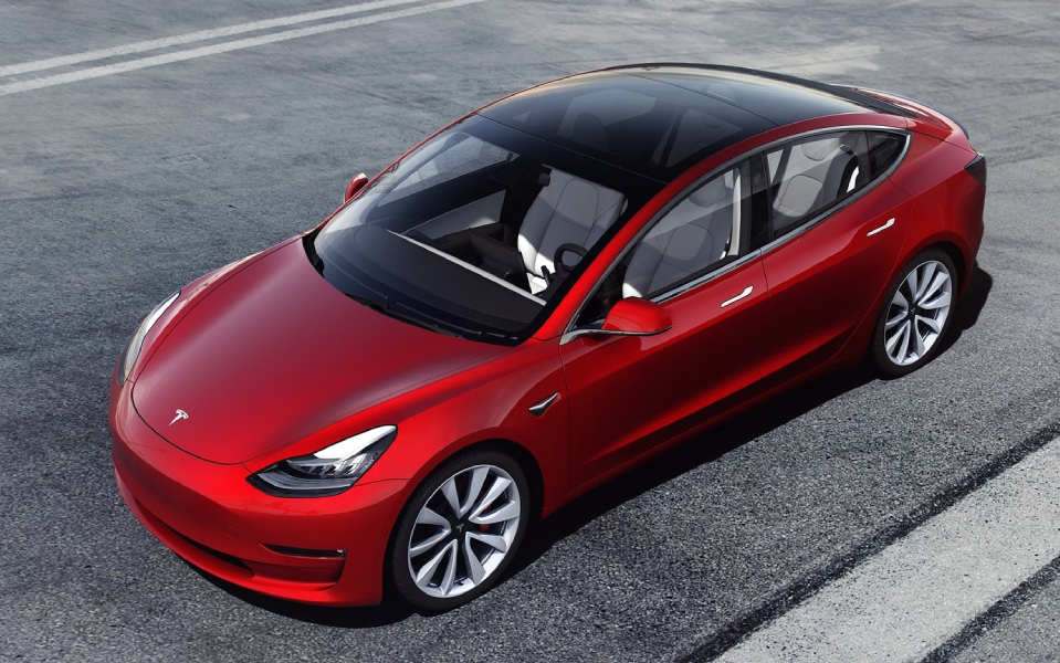 ρεκόρ-παραγωγής-για-την-tesla-561102058