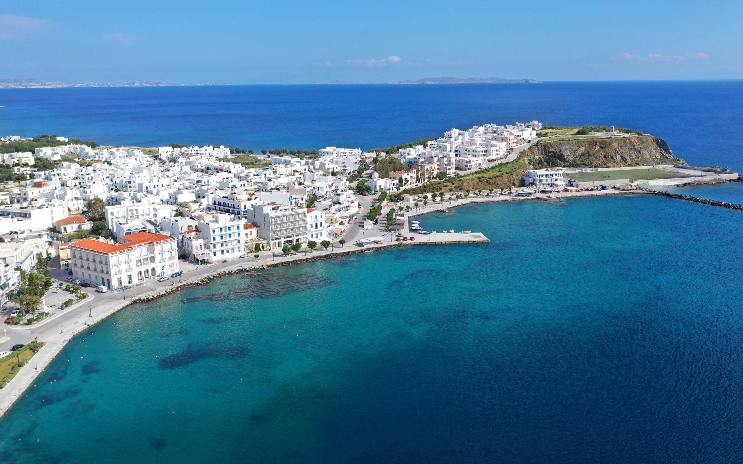 πρόσκρουση-πλοίου-στο-λιμάνι-της-τήνο-561105409