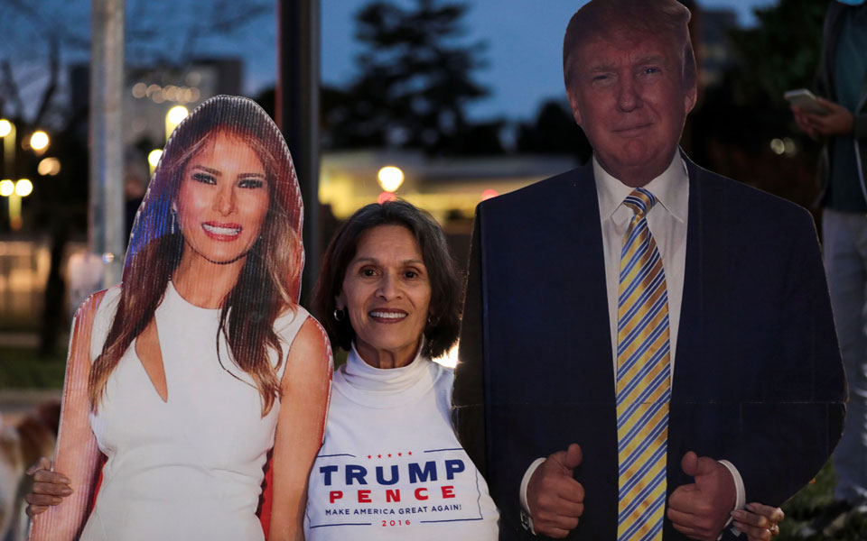 Ο Τραμπ συνεχίζει την καμπάνια με καραντίνα και ασταμάτητα tweets-2