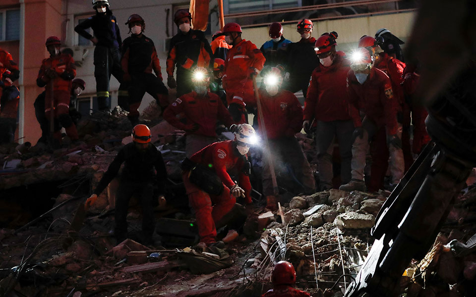 τουρκία-στους-35-οι-νεκροί-οι-διασώστες-561139156