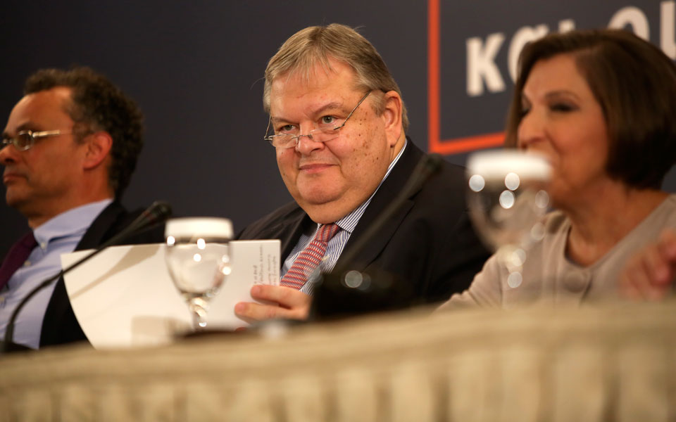 ευ-βενιζέλος-ο-πρόεδρος-tραμπ-είναι-αν-561105940