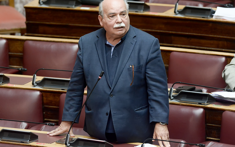 βούτσης-κανένα-ψεγάδι-στους-χειρισμο-561109114