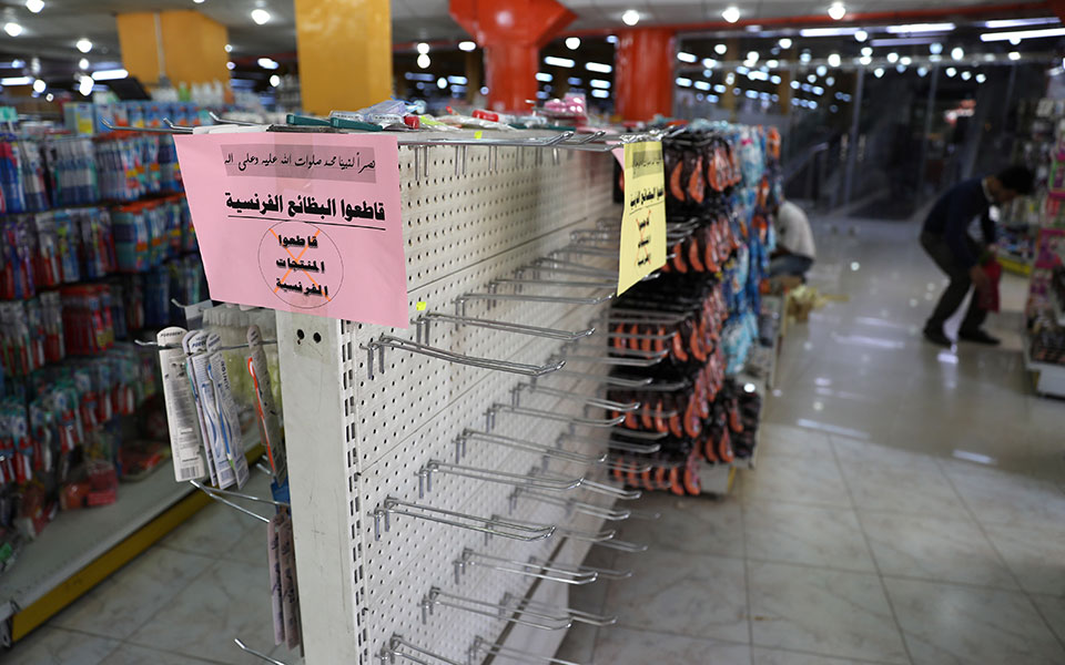 Κύμα μποϊκοτάζ γαλλικών προϊόντων στον αραβικό κόσμο – Τι απαντάει το Παρίσι-2