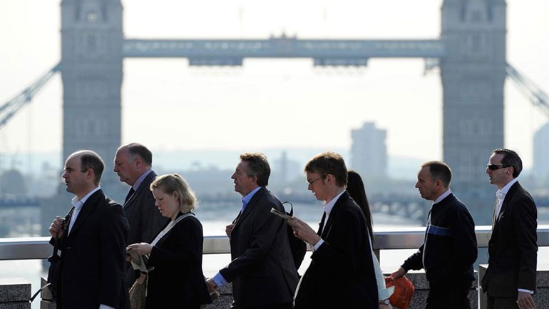 βρετανία-αναλφάβητοι-ψηφιακά-εννέ-561160249