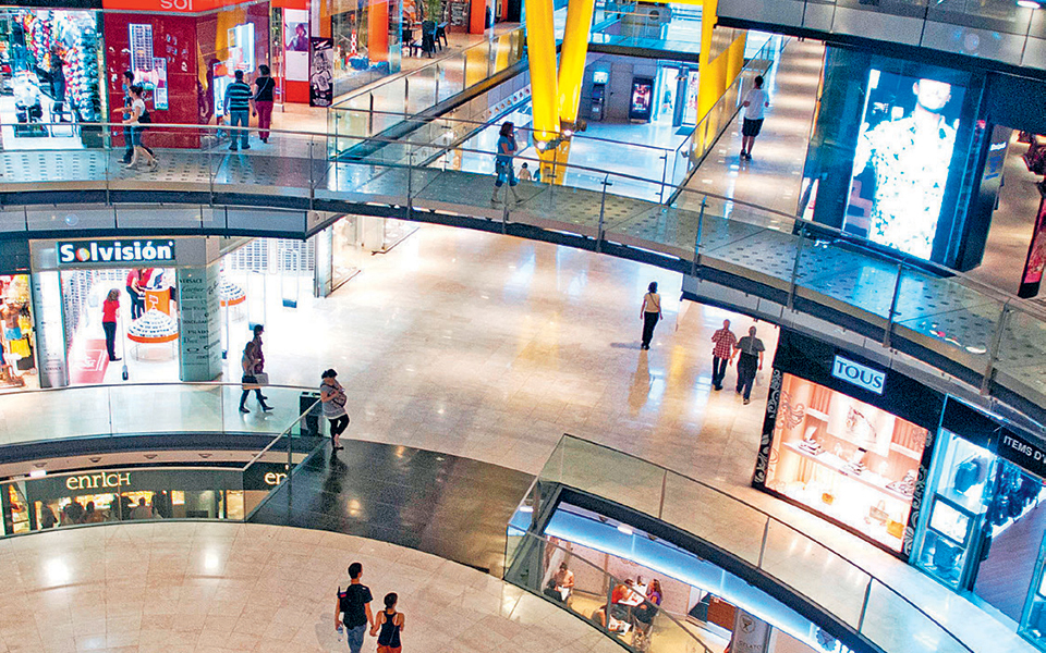 ηπα-λουκέτο-εκατοντάδων-επιχειρήσ-561161881