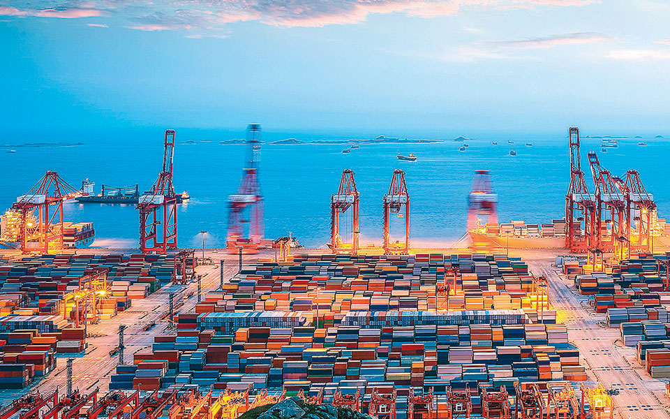 ποε-το-δεύτερο-κύμα-γονατίζει-το-παγ-561166495