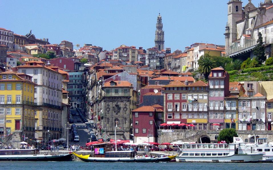 πορτογαλία-κατάρρευση-738-του-τουρισμο-561160285