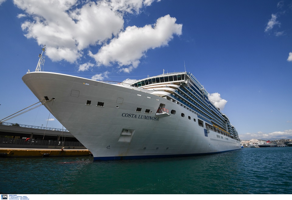 το-εμβόλιο-δίνει-φτερά-και-στην-κρου-561152173