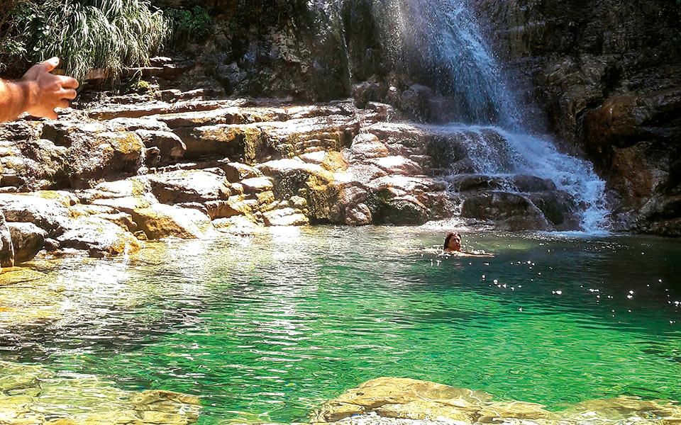 οι-αναγνώστες-ταξιδεύουν-ρέμα-ορλιά-σ-561155269