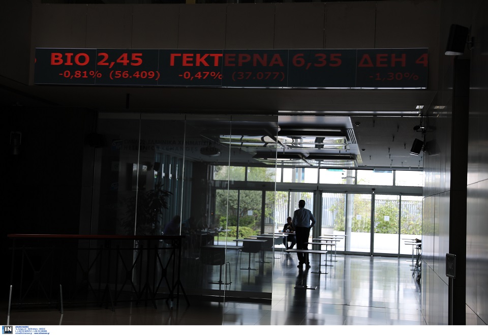 χρηματιστήριο-διόρθωση-με-διατήρηση-561152044