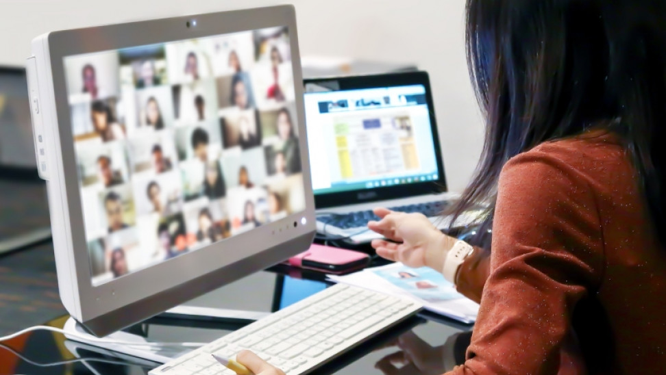 μετ-εμποδίων-και-σήμερα-η-τηλεκπαίδε-561151693