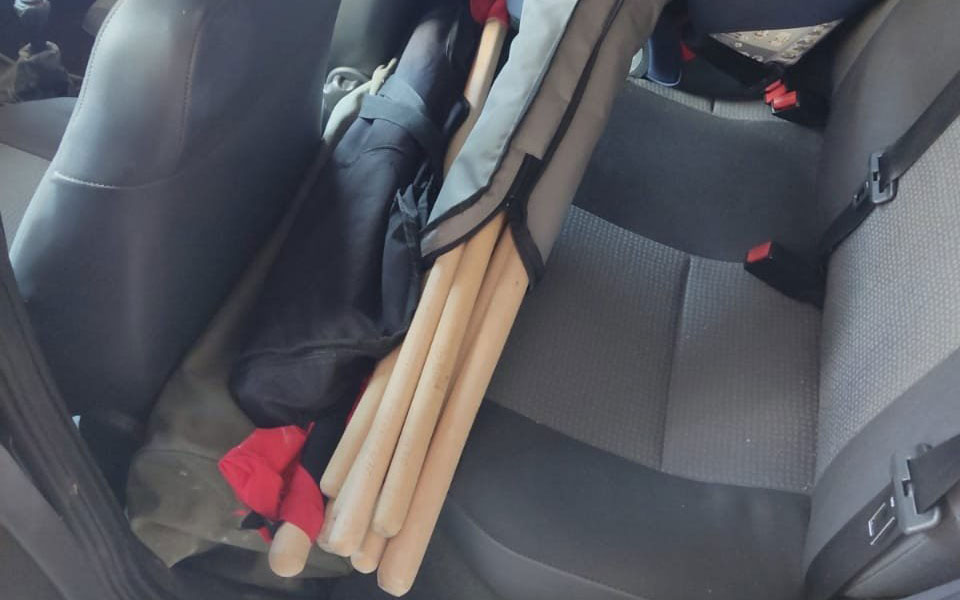 Έλεγχοι και προσαγωγές στο κέντρο της Αθήνας – Βρέθηκαν κοντάρια σε I.X.-2