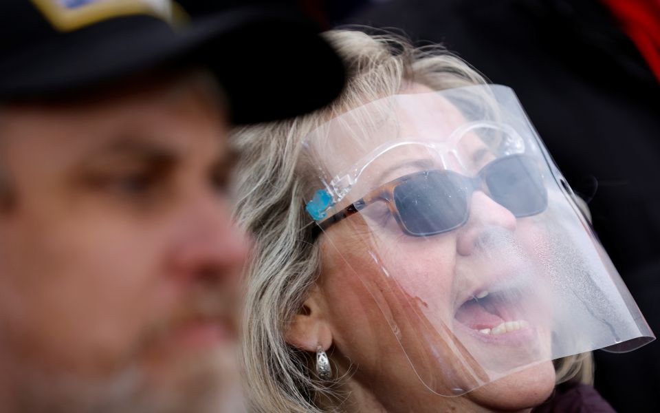 υπ-υγείας-συστάσεις-για-τη-χρήση-μάσκα-561150133