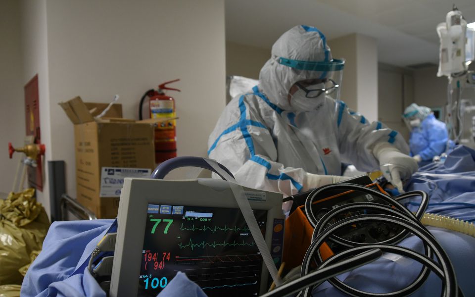 φονικό-2ο-κύμα-πάνω-από-500-θάνατοι-σε-έν-561158800