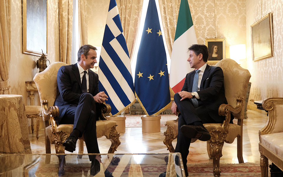 κοινή-για-όλα-τα-κράτη-μέλη-η-ευθύνη-561172528