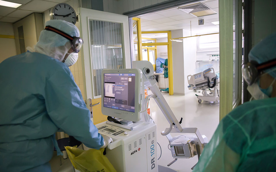 σταθεροποίηση-στον-αριθμό-νέων-κρουσ-561170485