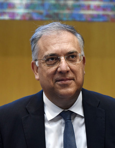 Σωφρονισμοί και καρφώματα-1