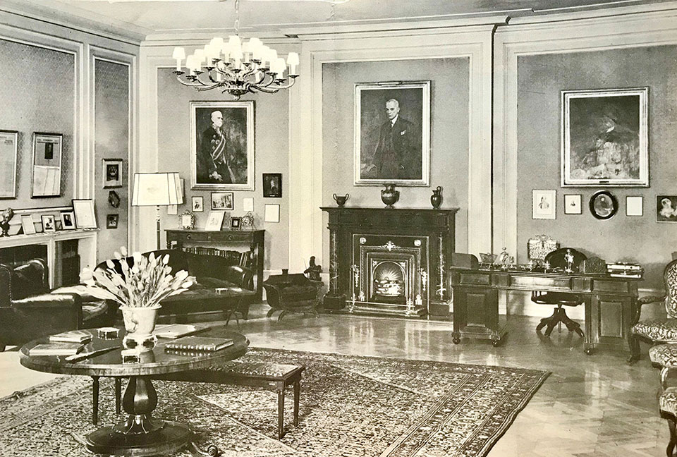 Τα φωτογραφικά άλμπουμ με τα νωπά πρόσωπα-3