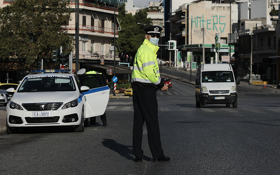 Οι πρώτες ώρες του lockdown στην Αθήνα-6