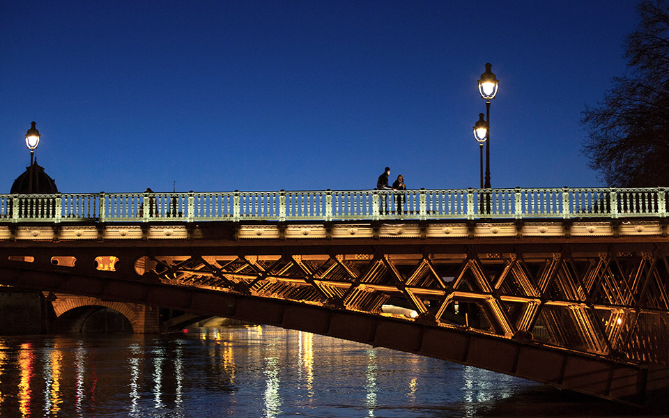 προσποιητά-ταξίδια-561178627