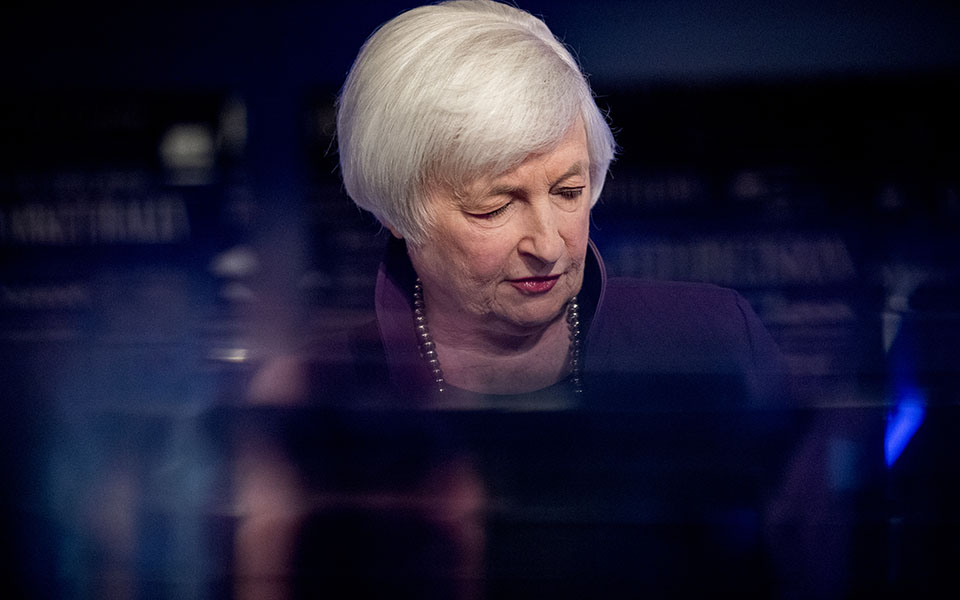 ηπα-σε-γυναίκες-τρεις-από-τις-τέσσερις-561179152