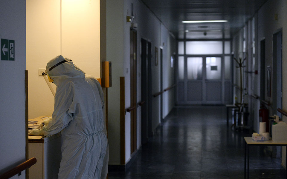 βραχυκύκλωμα-με-τους-ιδιώτες-γιατρού-561172459