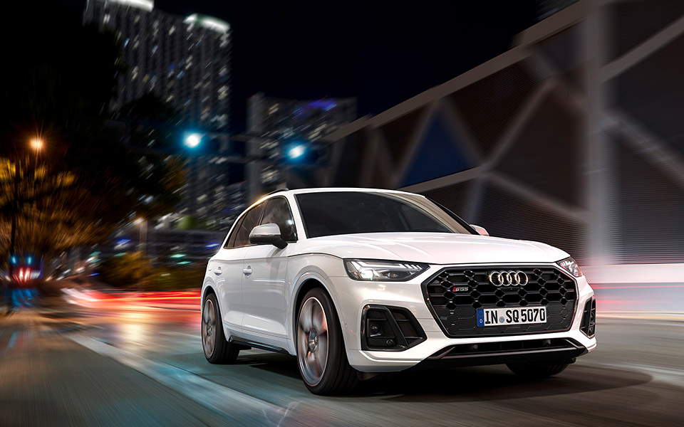 σπορ-ισχυρό-και-αποδοτικό-νέα-γενιά-audi-sq5-tdi-561162643