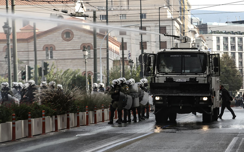 κκε-για-επεισόδια-όργιο-αστυνομικής-561162031