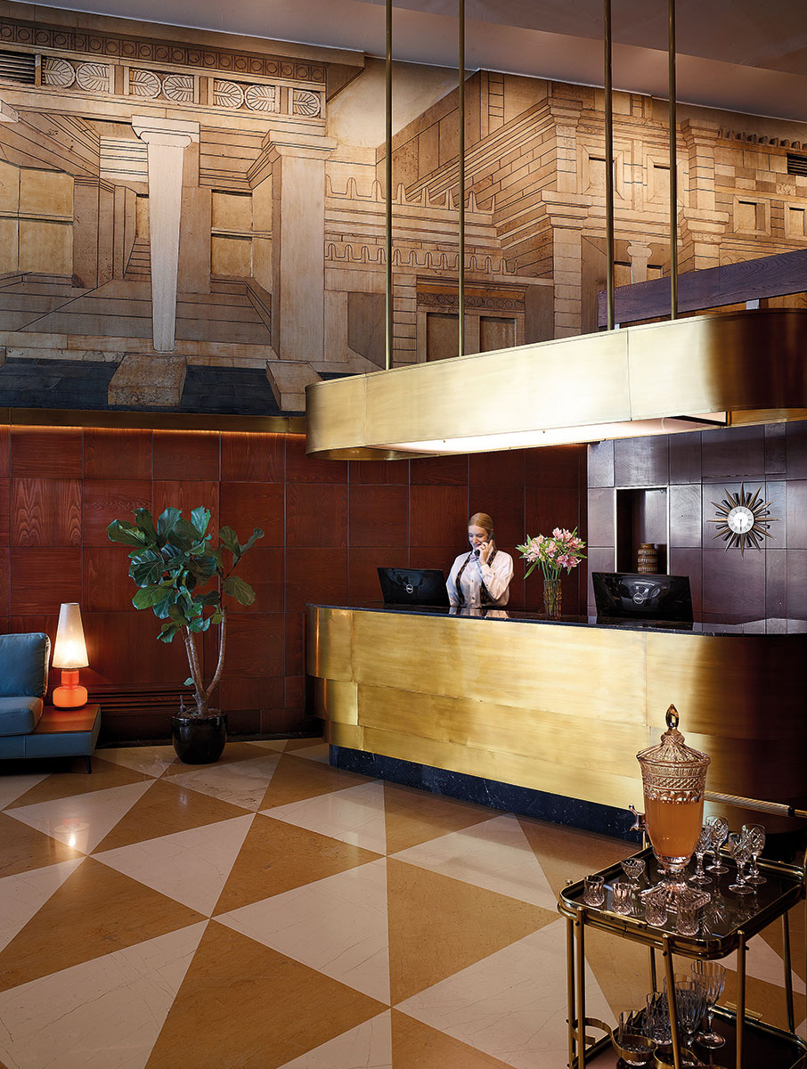 γιατί-η-ελλάδα-έχει-καταστεί-πόλος-έλξ-561140653