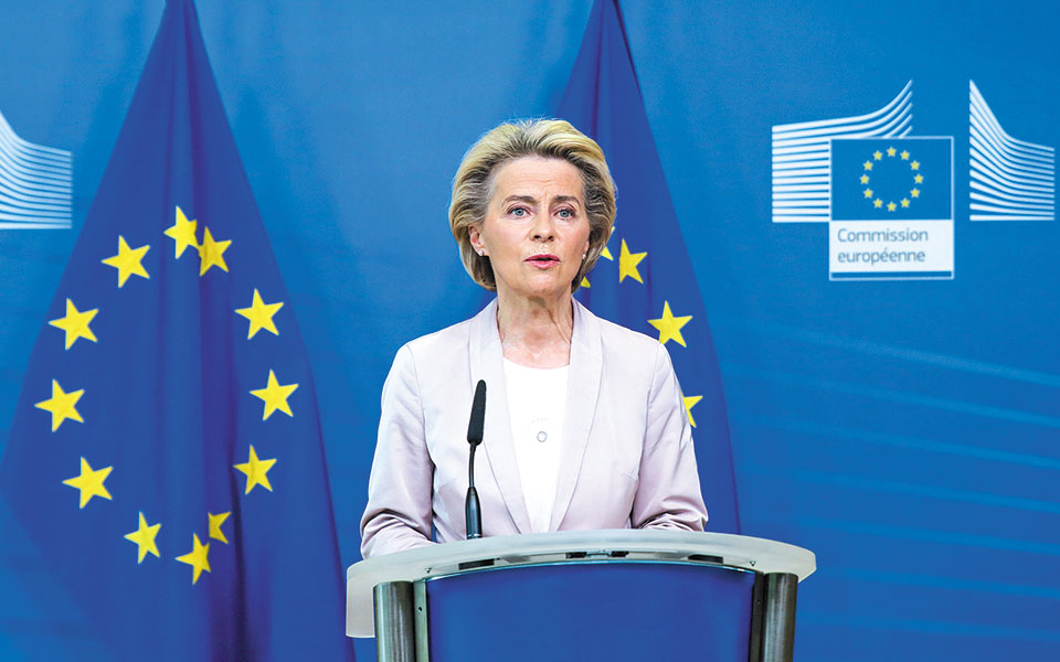 διαθέσιμα-από-την-τρίτη-2-δισ-για-την-ελ-561160663