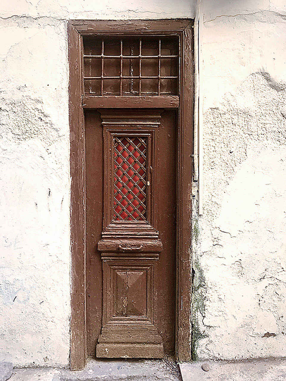 Το μικρό εκκλησάκι στην οδό Ευαγγελιστρίας-1