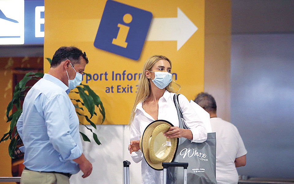 φεύγουν-άρον-άρον-για-να-μην-εγκλωβιστ-561146611