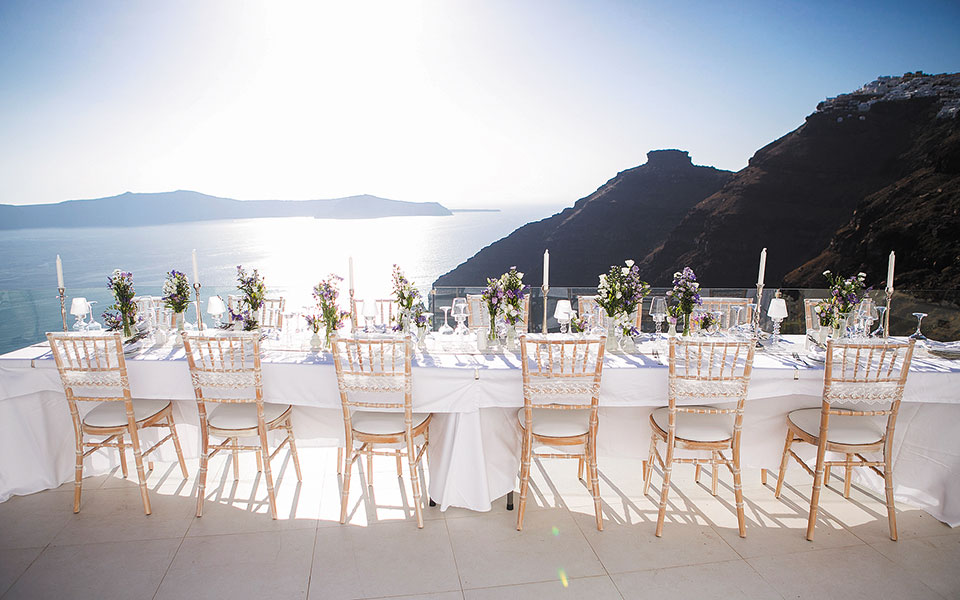 η-χαρά-και-το-πένθος-στα-χρόνια-του-κορω-561148852