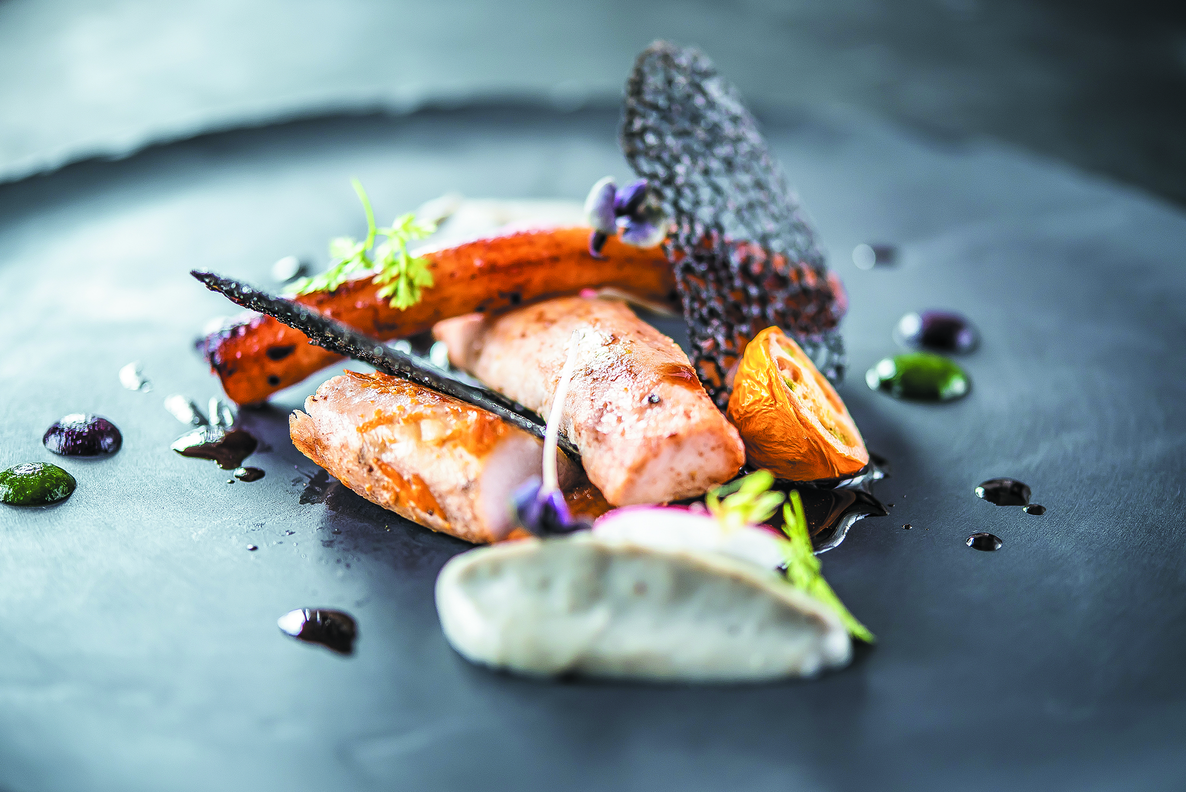 εναν-μαύρο-μπακαλιάρο-στην-ανω-γλυφά-561157216