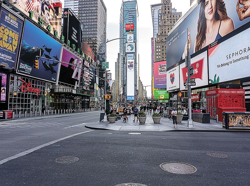 Οι πλούσιοι εγκαταλείπουν τη Νέα Υόρκη λόγω κορωνοϊού-1