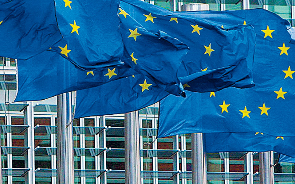 το-εμβόλιο-στηρίζει-την-ανάκαμψη-της-ε-561158068