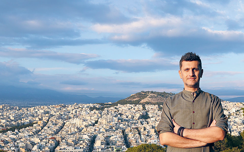 κώστας-πράπογλου-ο-επιμελητής-που-κάν-561161551