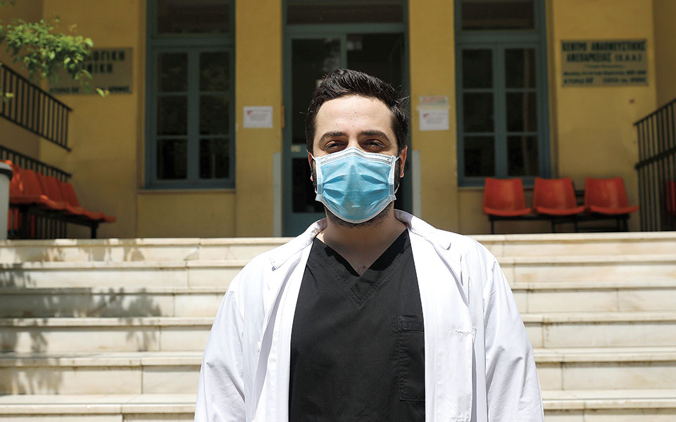 Εννέα μήνες στην πρώτη γραμμή-1