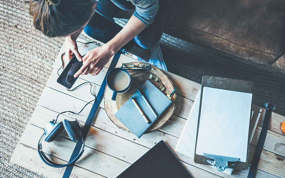 lockdown-στον-καναπέ-561168394