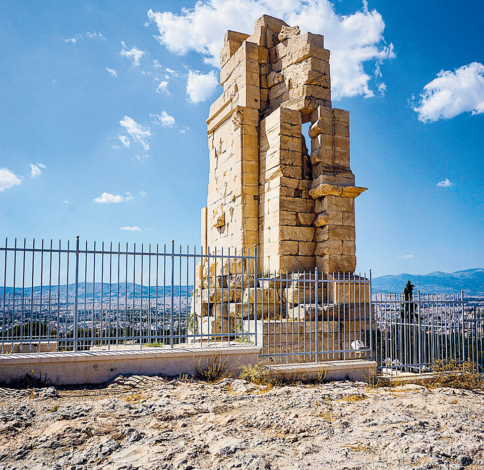 Αρχαίοι λόφοι, το αιώνιο πάρκο της Αθήνας-3
