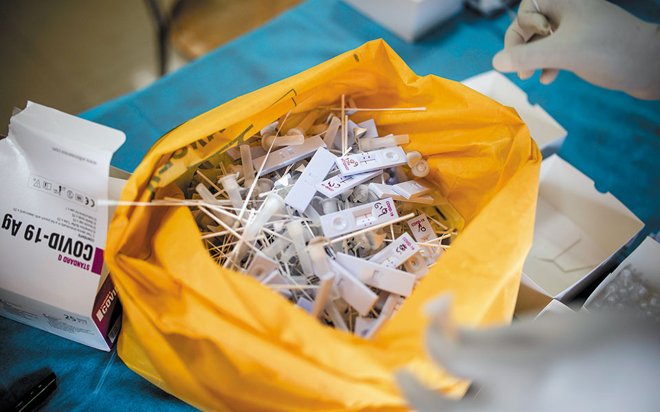 οι-γκρίζες-ζώνες-των-rapid-tests-και-η-ανησυχί-561169114