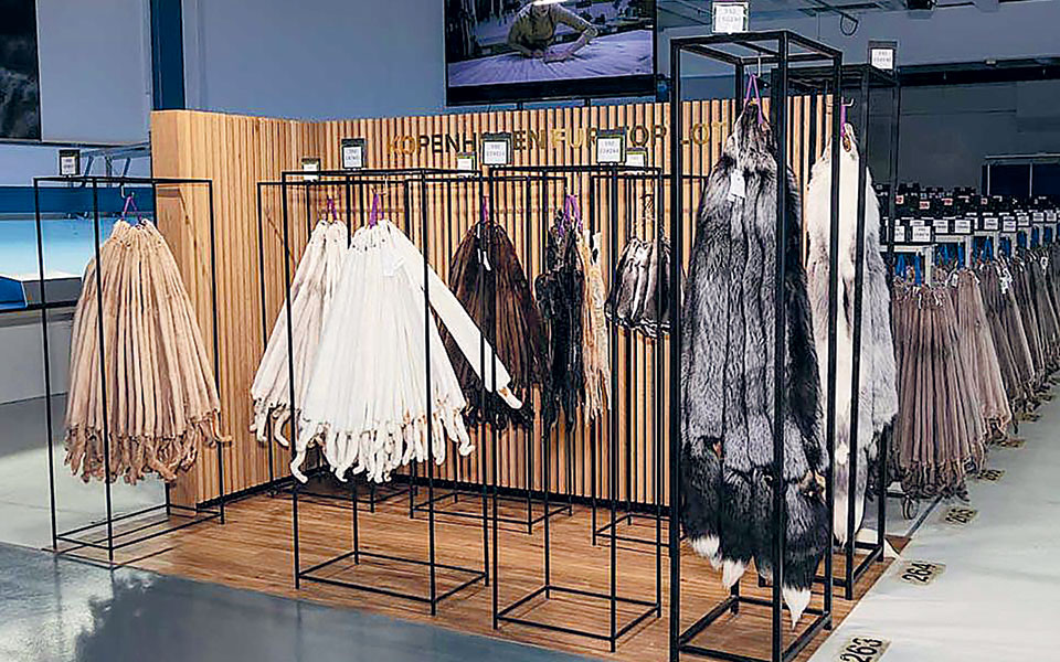 χαριστική-βολή-στη-βιομηχανία-της-γού-561171235